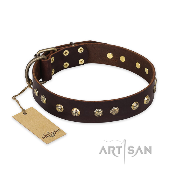 Easy wearing genuine leather dog collar with corrosion proof traditional buckle