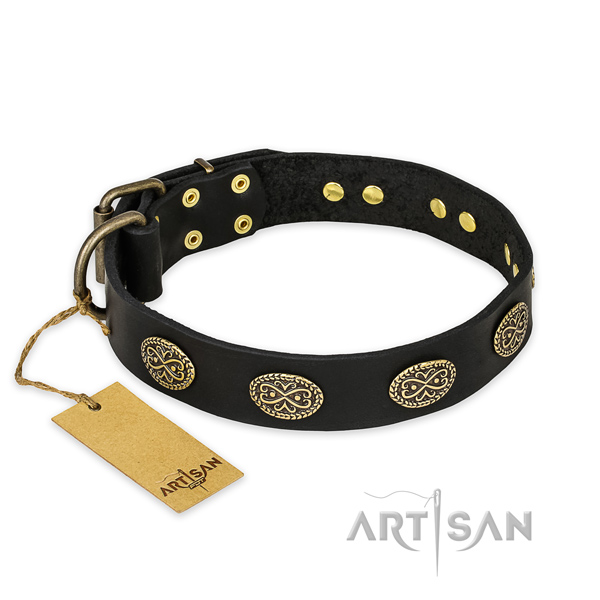 Handmade full grain genuine leather dog collar with durable buckle