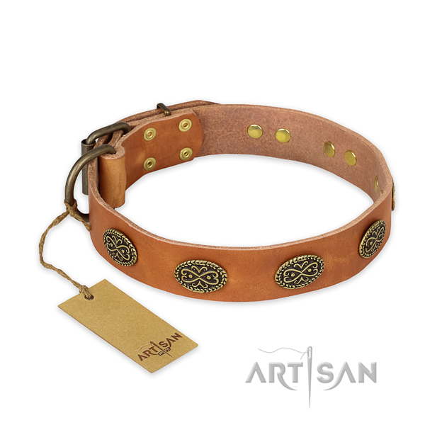 Easy adjustable natural genuine leather dog collar with strong hardware
