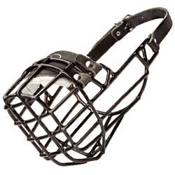 Rubber covered wire basket muzzle