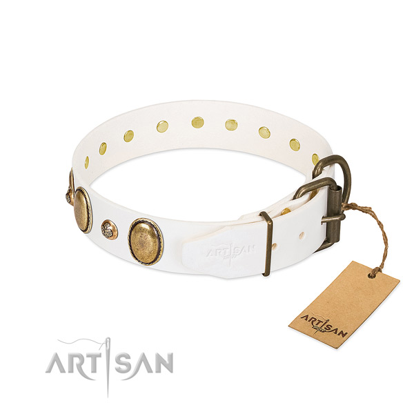 Easy wearing natural genuine leather dog collar